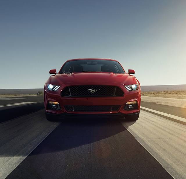 la nouvelle mustang S550_billboard_320x308_front_end_tarmac@2x