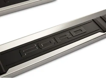 F-150 SuperCrew® 2021-2024 6" Chromed Aluminum Angular Step Bar