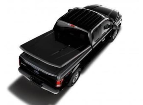 F-150 2018-2020 UnderCover Magma Red Hard One-Piece Tonneau Cover for 5.5' Bed Main Image