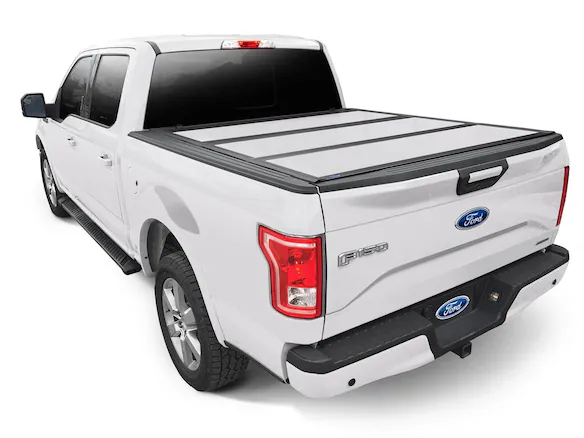 Super Duty 2020-2022 UnderCover Star White Hard Folding Tonneau Cover for 6.75' Bed Main Image