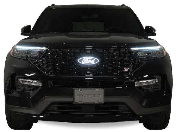 Explorer 2025, Lighted Front Grille Ford Oval Main Image