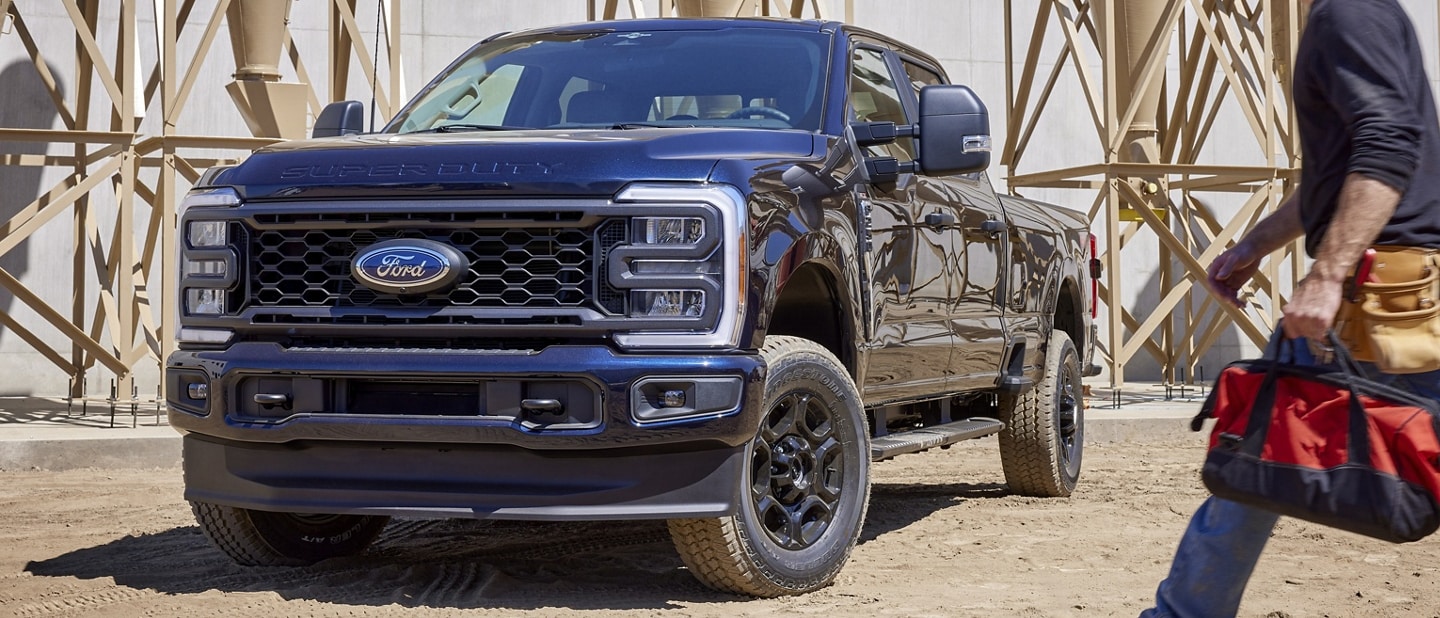 https://www.ford.com/is/image/content/dam/vdm_ford/live/en_us/ford/nameplate/superduty/2024/collections/dm/2023_Ford_Super_Duty_F-250_XL_STX_Appearance_Package_01.tif?croppathe=1_21x9&wid=1440